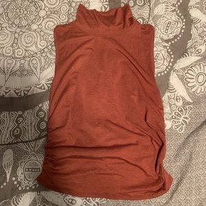 Lululemon turtle neck tank//worn once SZ small